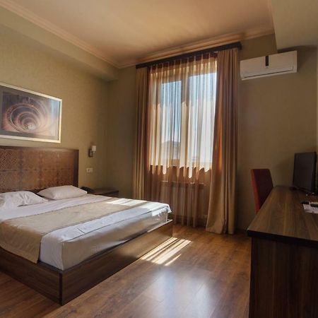 Kantar Hotel Erévan Extérieur photo
