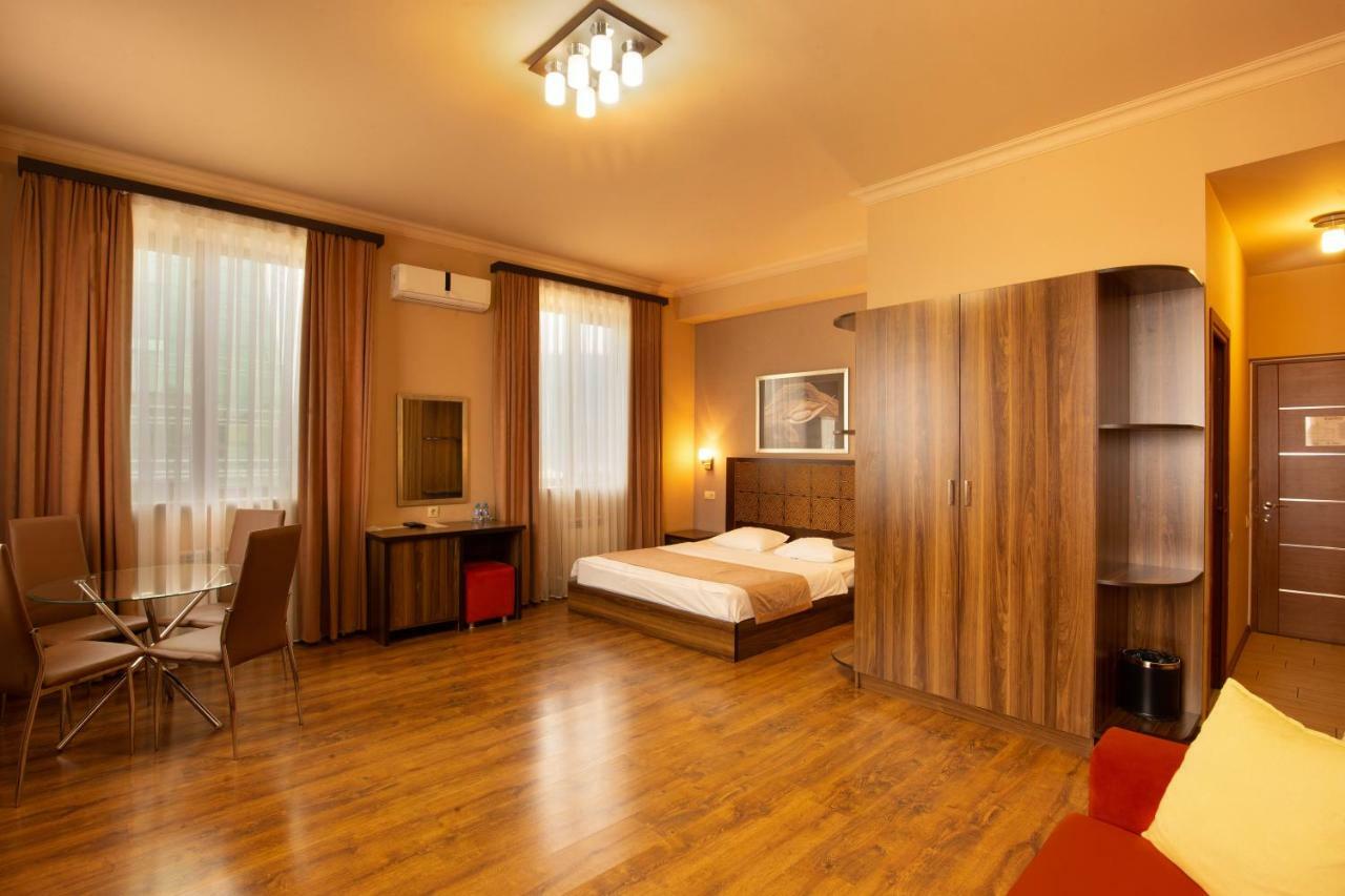 Kantar Hotel Erévan Extérieur photo